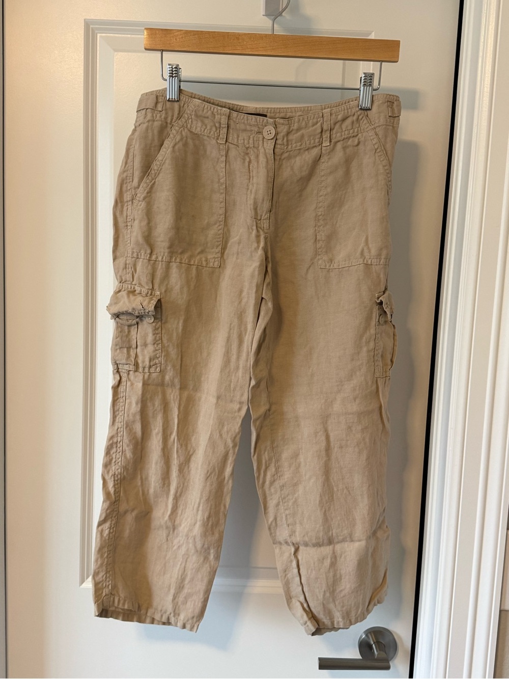 Tommy Bahama Women's Tan Cargo Capris